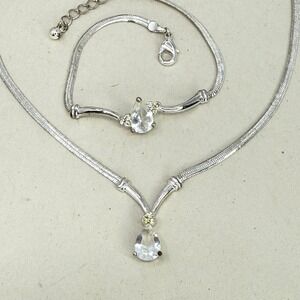 Avon Nina Ricci Elegant Necklace and Bracelet Set Pear Cut Clear Crystal